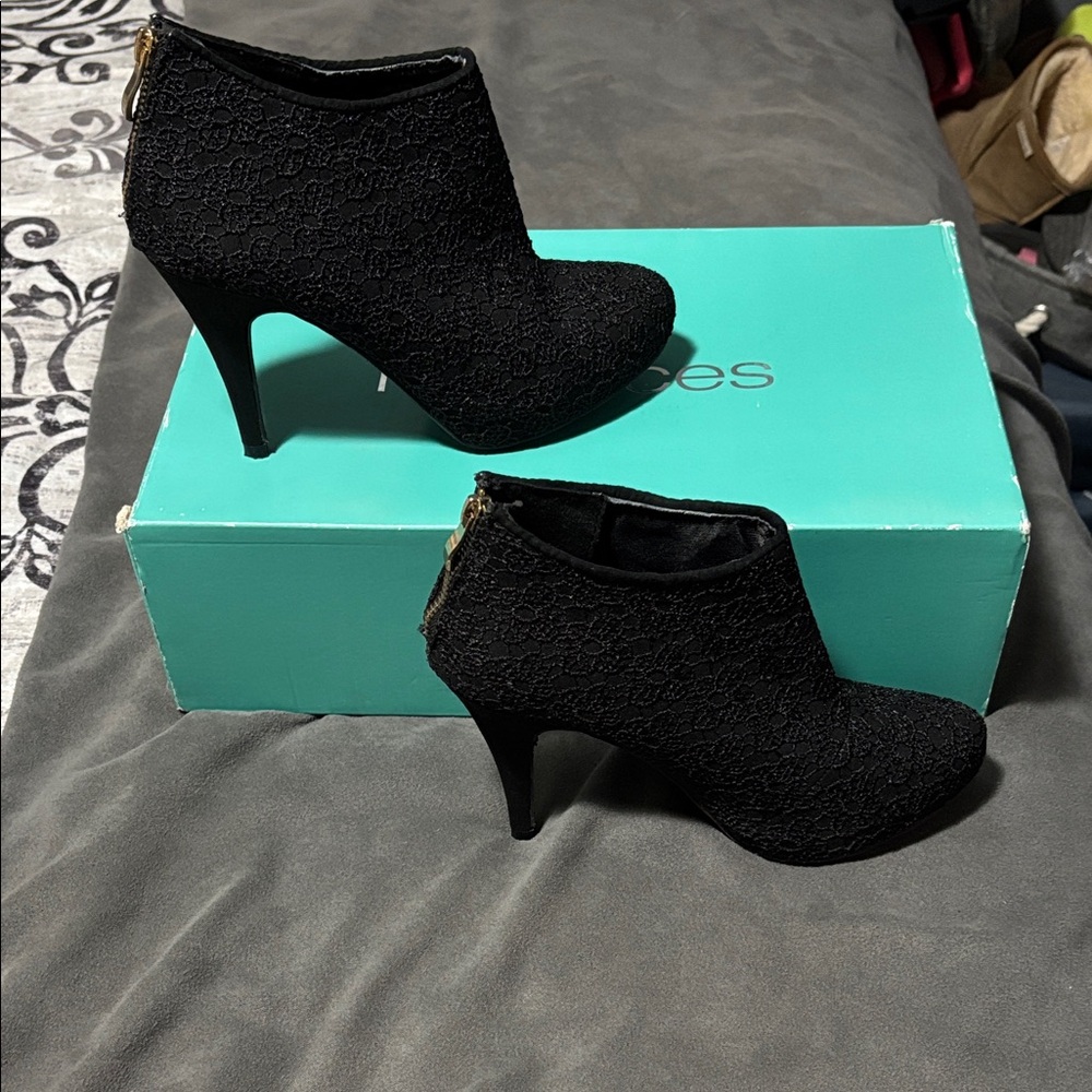 Elegant Black Lace Ankle Boots